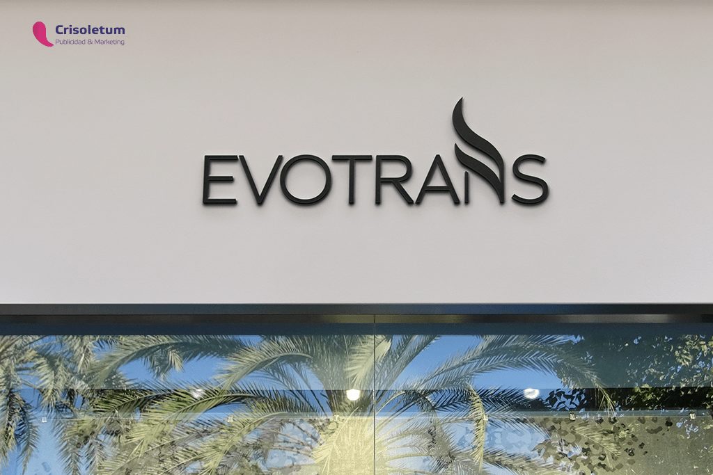 diseño logotipo Evotrans by Crisoletum